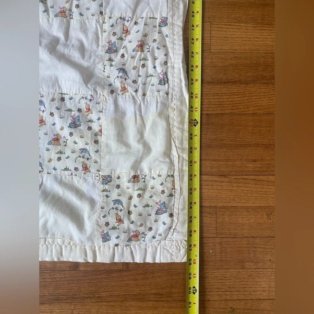 Handmade VTG Winnie the Pooh bees baby blanket makers tag Patterned Quilt READ